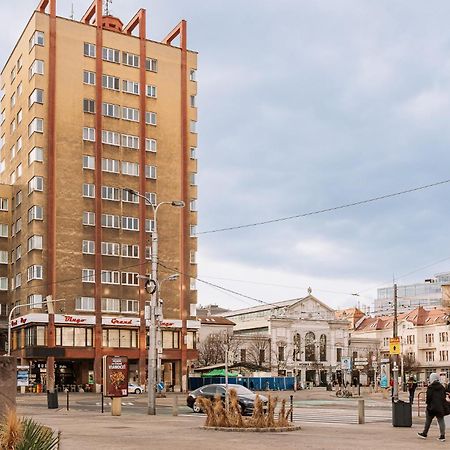 Skau Dunajska Family Two Bedroom Apartment Old Town Bratislava Ngoại thất bức ảnh