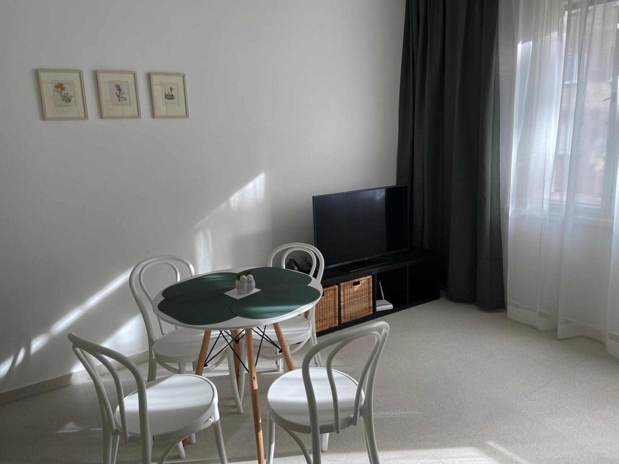Skau Dunajska Family Two Bedroom Apartment Old Town Bratislava Ngoại thất bức ảnh